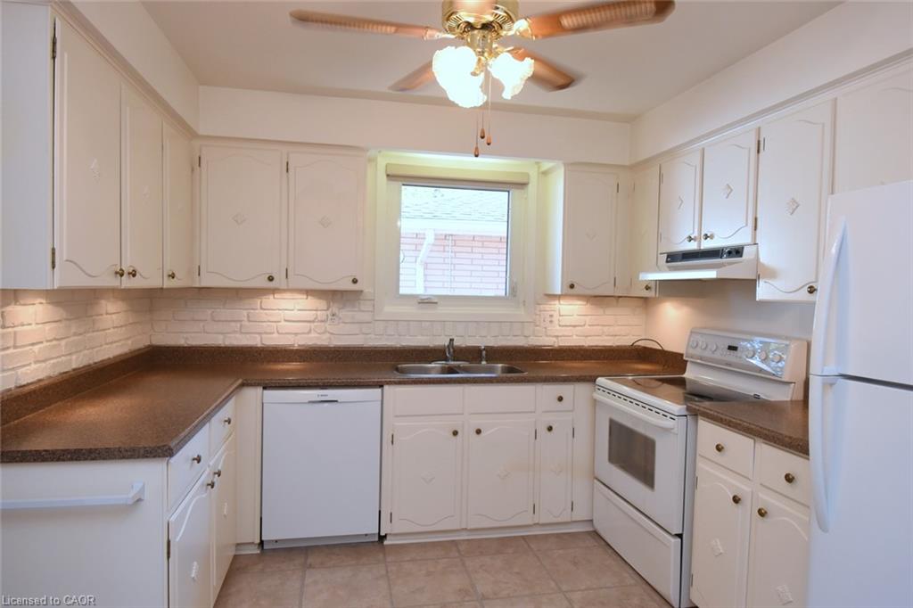 5 Rogers Road Property Photo 11