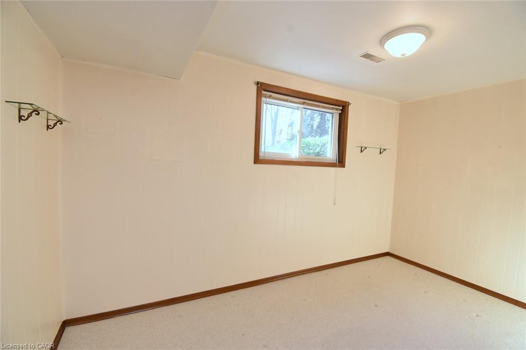 5 Rogers Road Property Photo 22