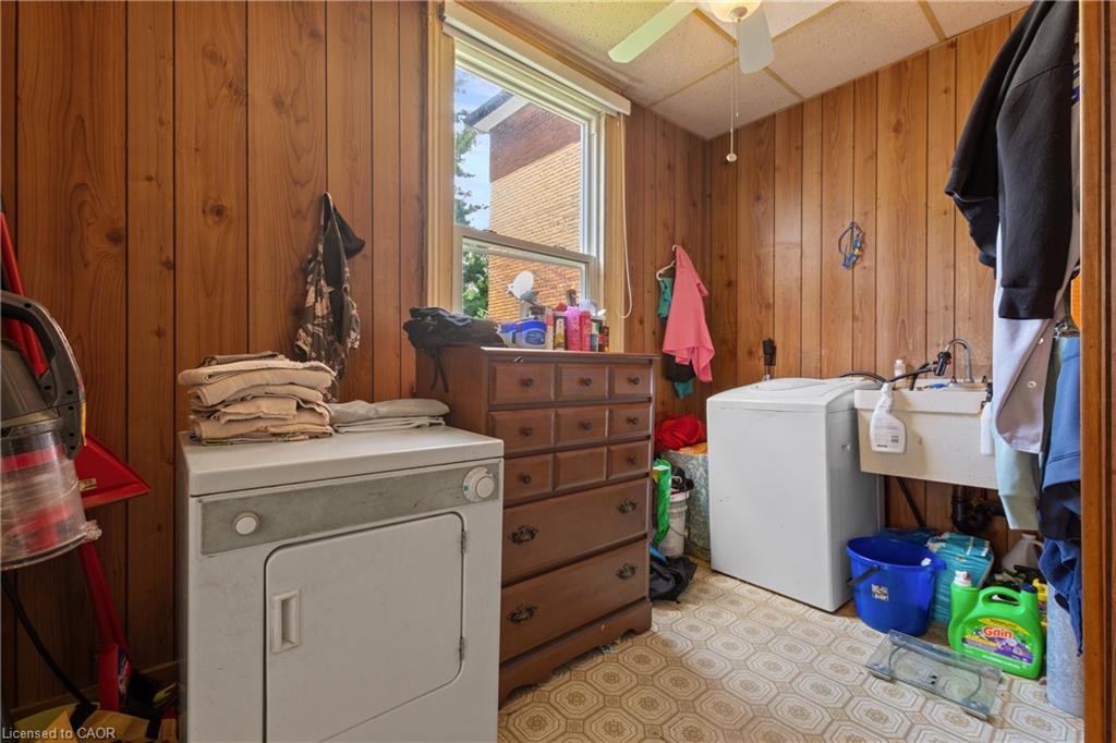 193 Locke Street N Property Photo 12