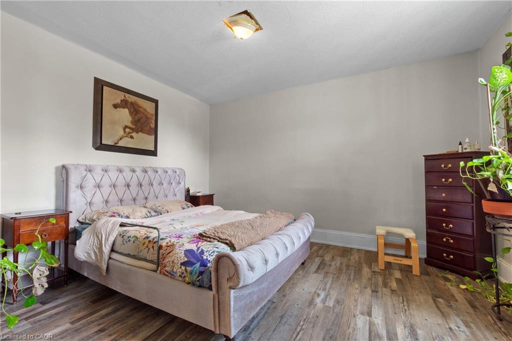 193 Locke Street N Property Photo 13