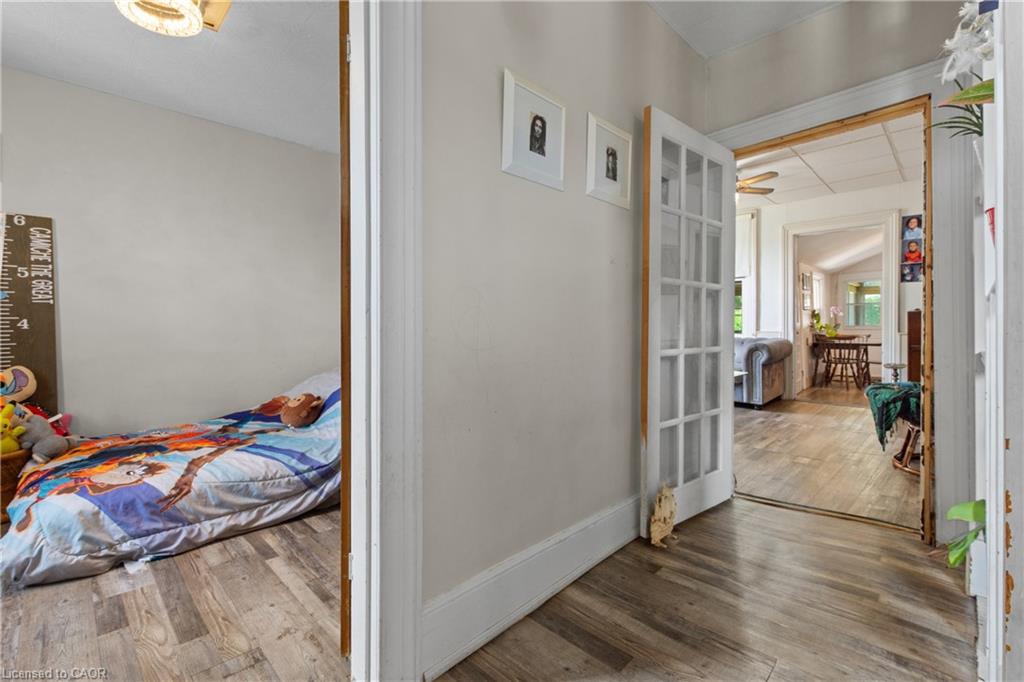 193 Locke Street N Property Photo 16
