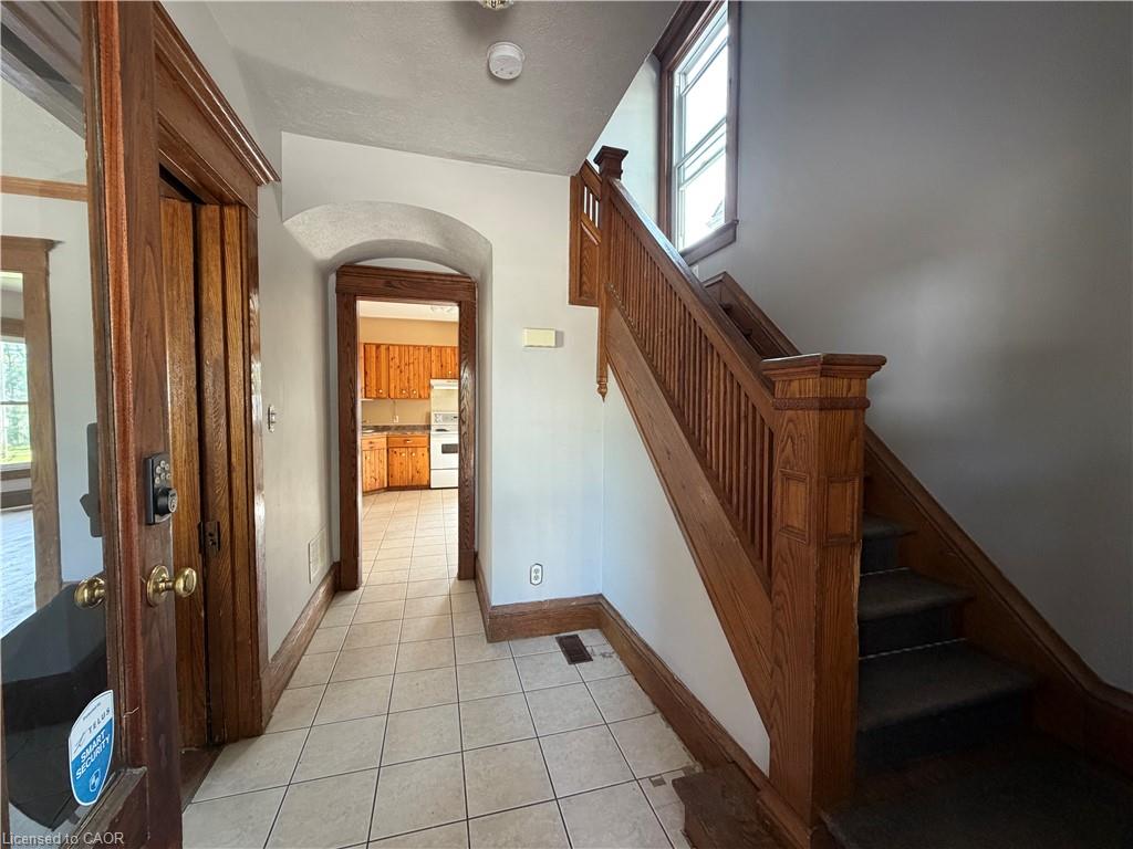 4712 Cookman Crescent Property Photo 2
