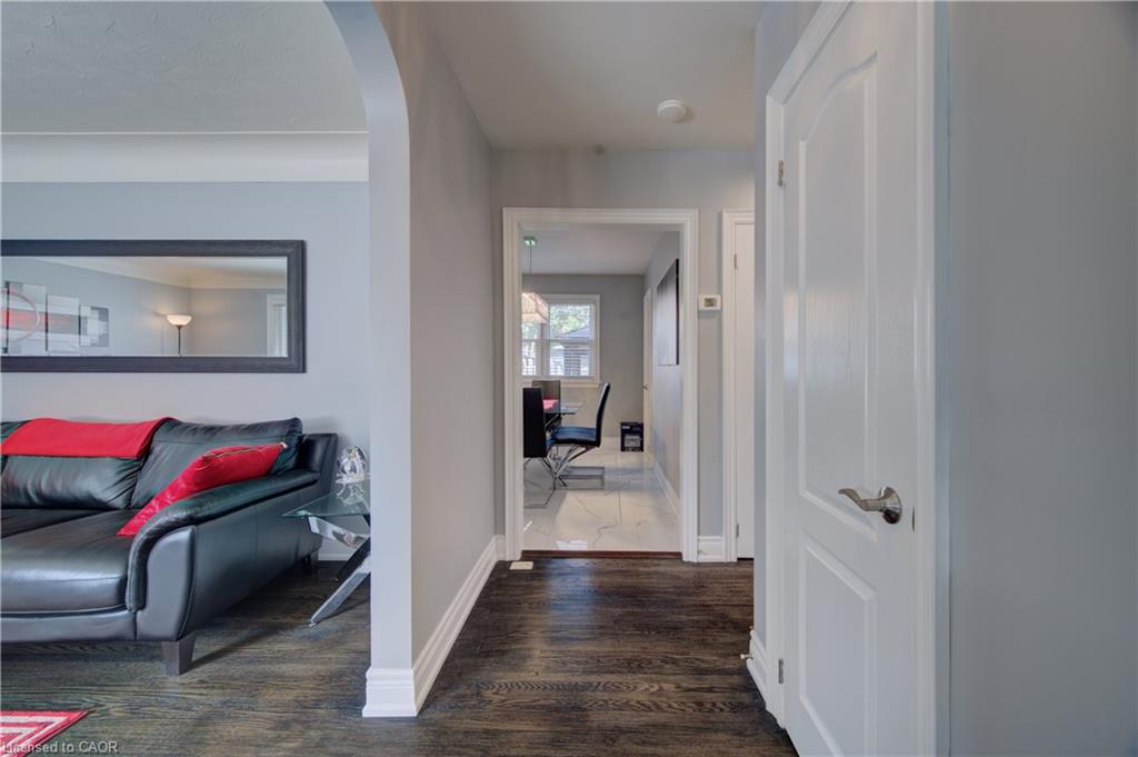88 Glenview Avenue Property Photo 7