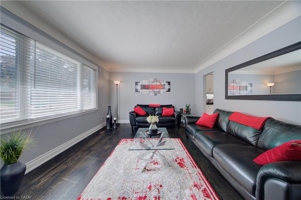 88 Glenview Avenue Property Photo 8