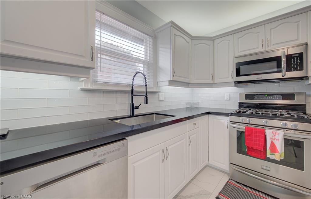 88 Glenview Avenue Property Photo 21