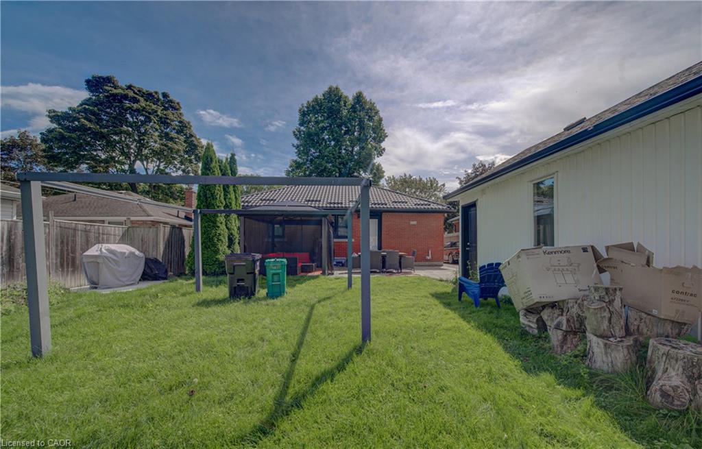 88 Glenview Avenue Property Photo 41