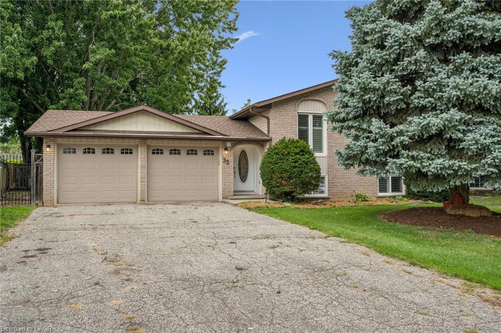 33 Maccoll Place Property Photo 2