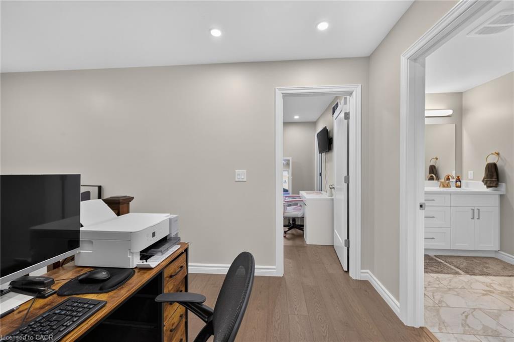 109 Ray Street Property Photo 30