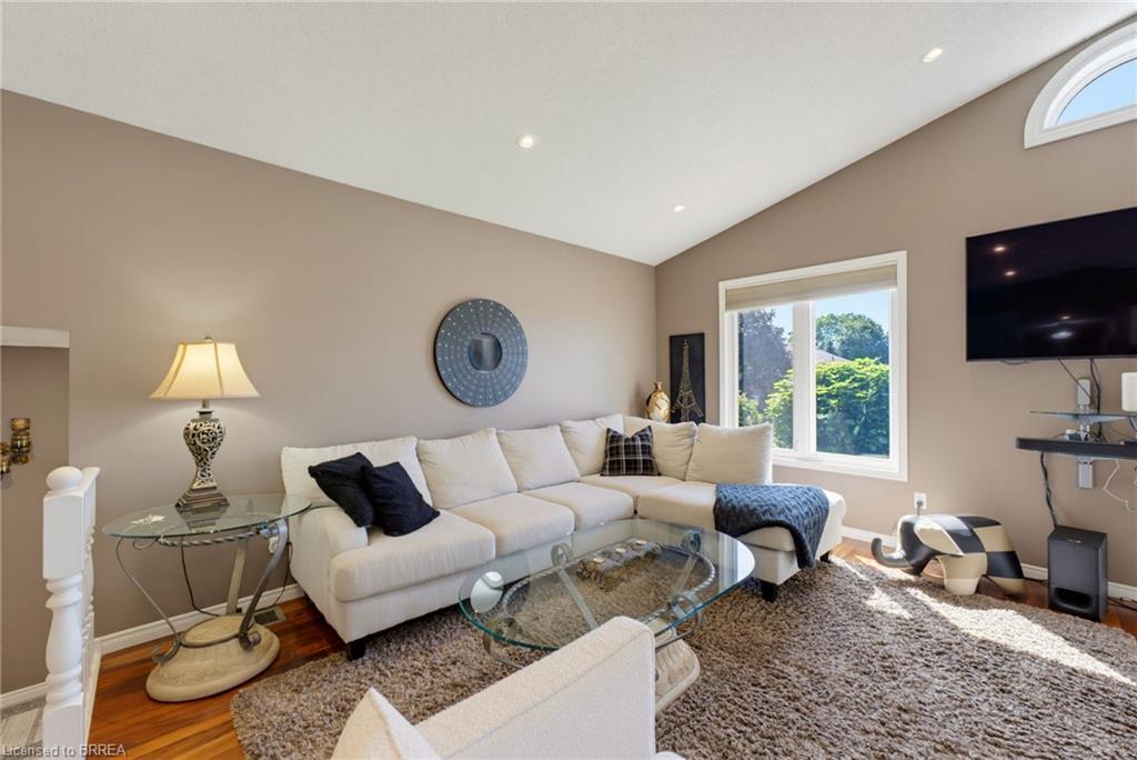 82 Olivetree Road Property Photo 11