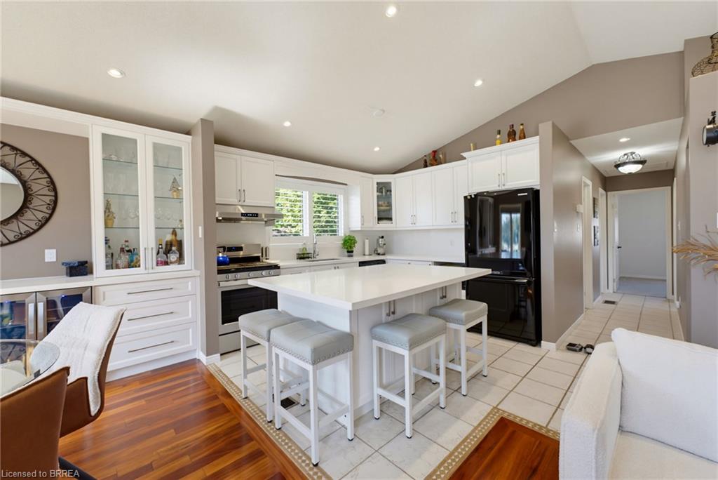 82 Olivetree Road Property Photo 14