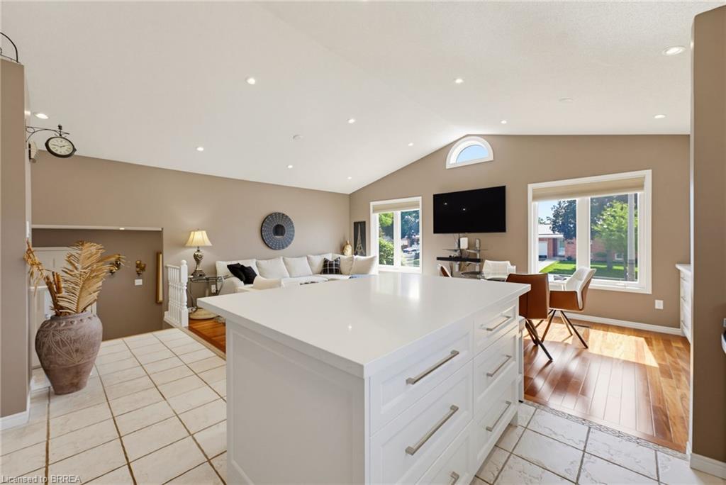 82 Olivetree Road Property Photo 15