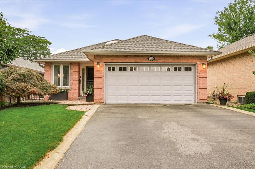 1229 Nathaniel Crescent Property Photo 1