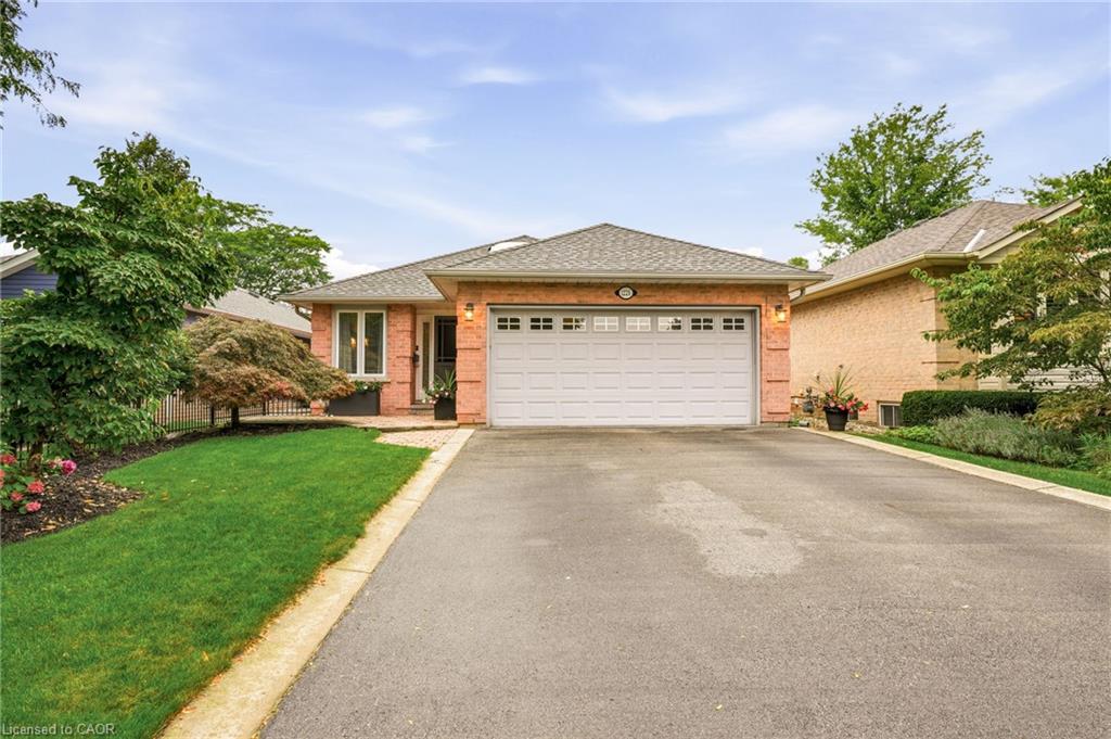 1229 Nathaniel Crescent Property Photo 2