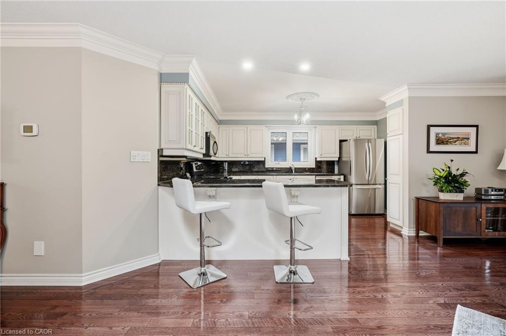 1229 Nathaniel Crescent Property Photo 17