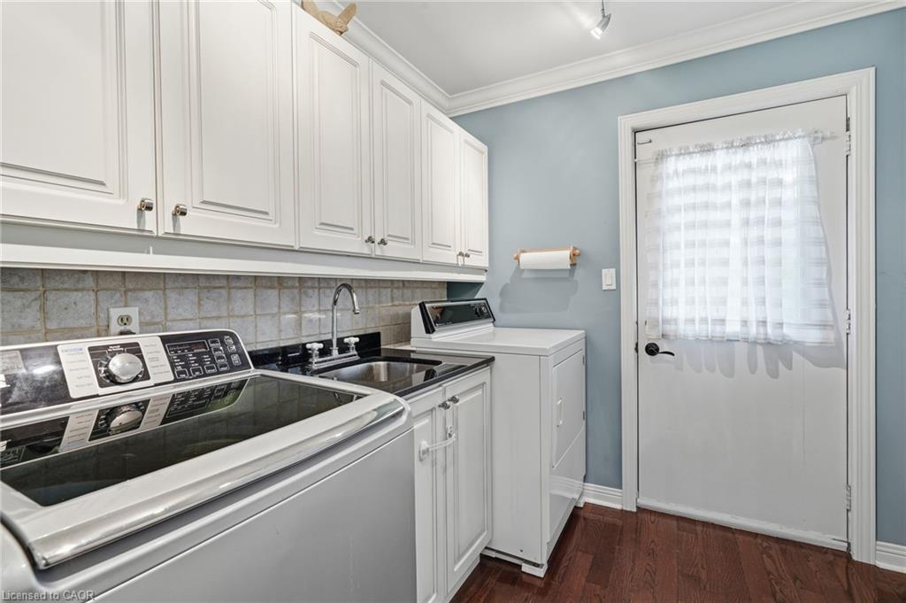 1229 Nathaniel Crescent Property Photo 19