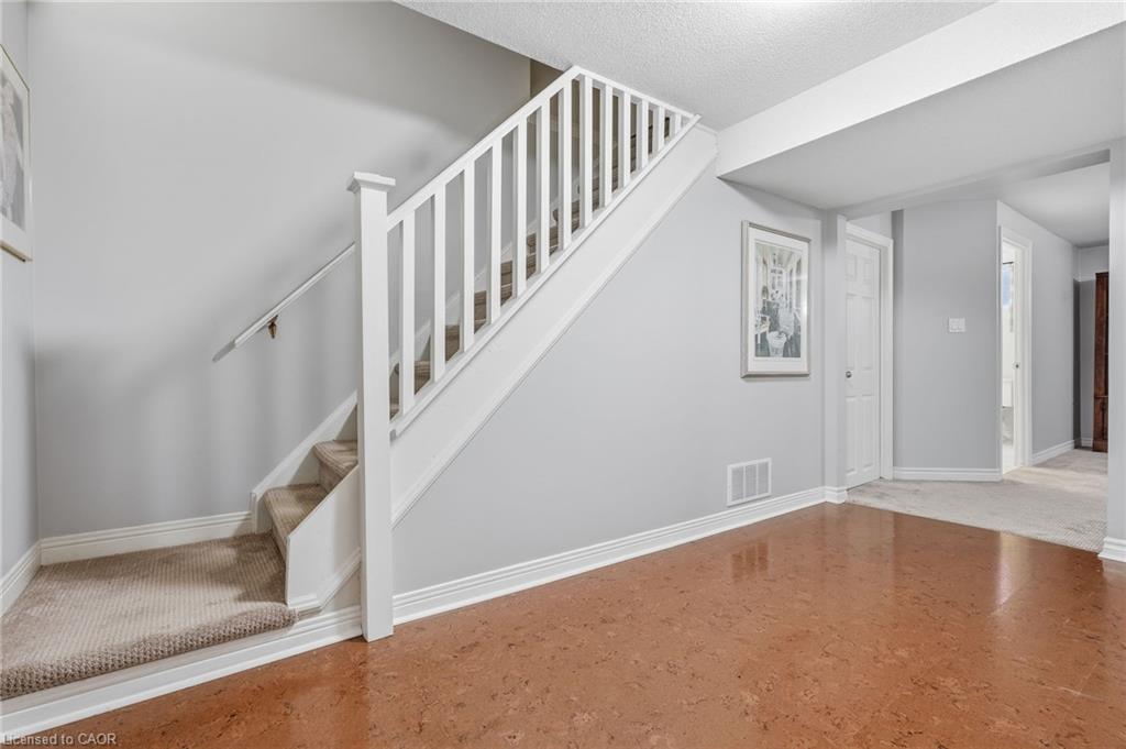 1229 Nathaniel Crescent Property Photo 29