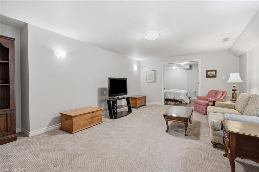 1229 Nathaniel Crescent Property Photo 30