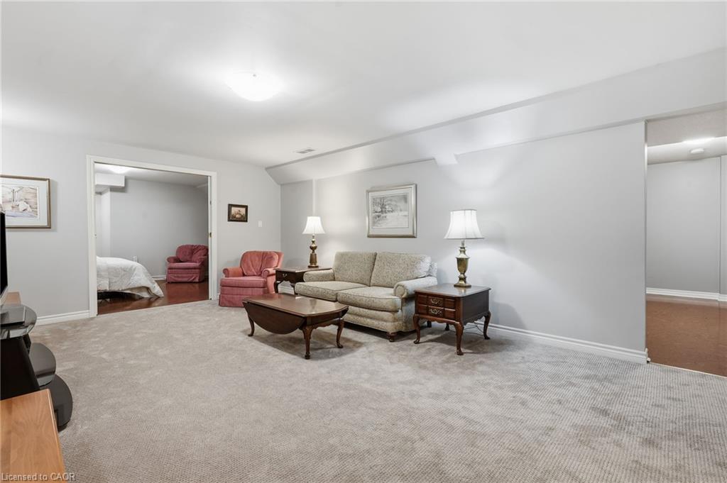 1229 Nathaniel Crescent Property Photo 31