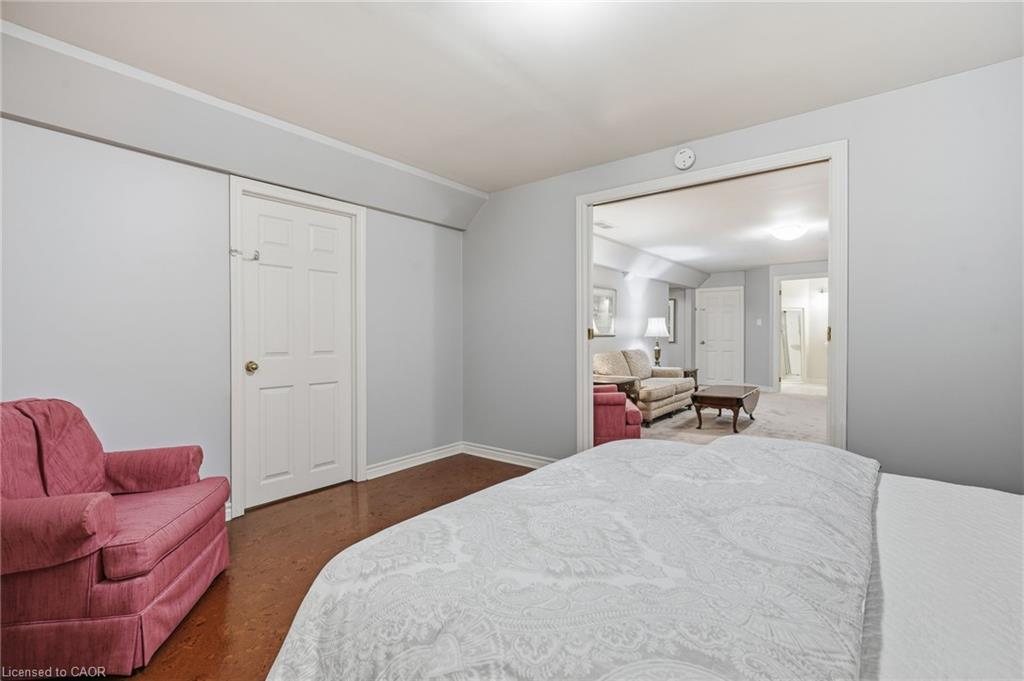 1229 Nathaniel Crescent Property Photo 34