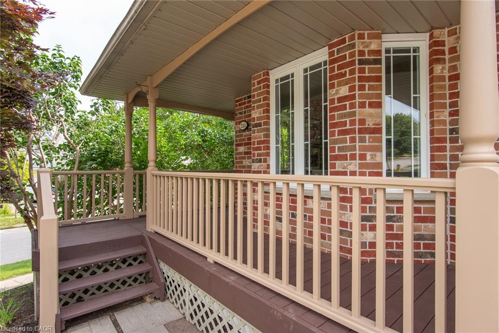 731 Butternut Avenue Property Photo 4