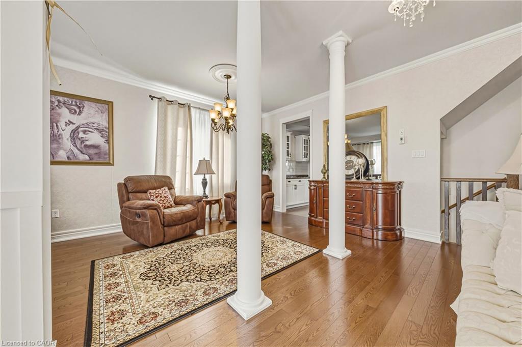 37 Lambert Crescent Property Photo 5