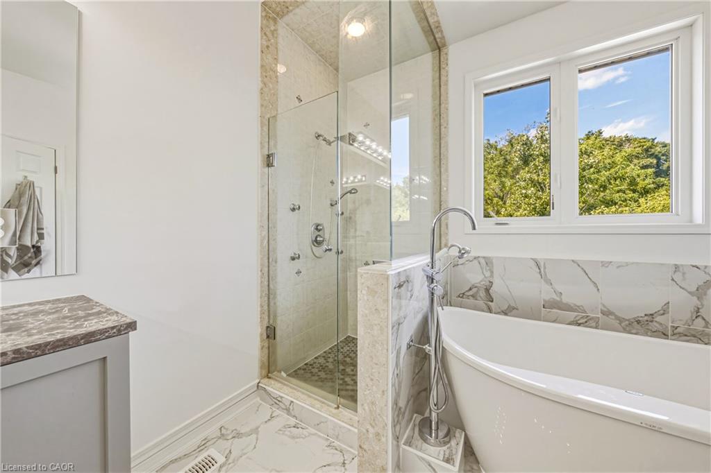 37 Lambert Crescent Property Photo 24