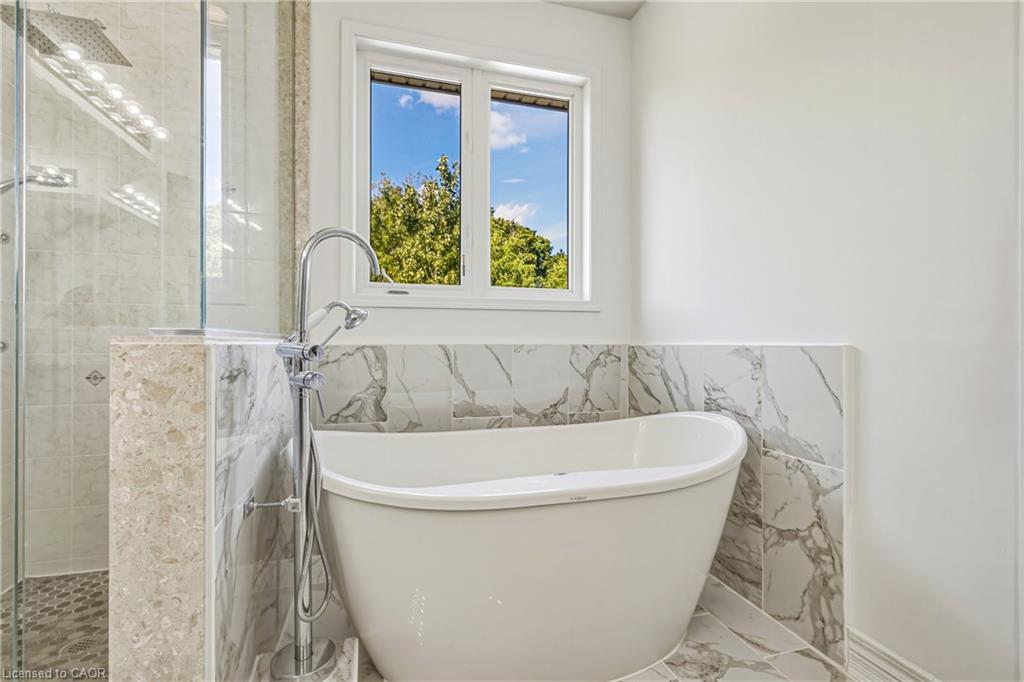 37 Lambert Crescent Property Photo 25