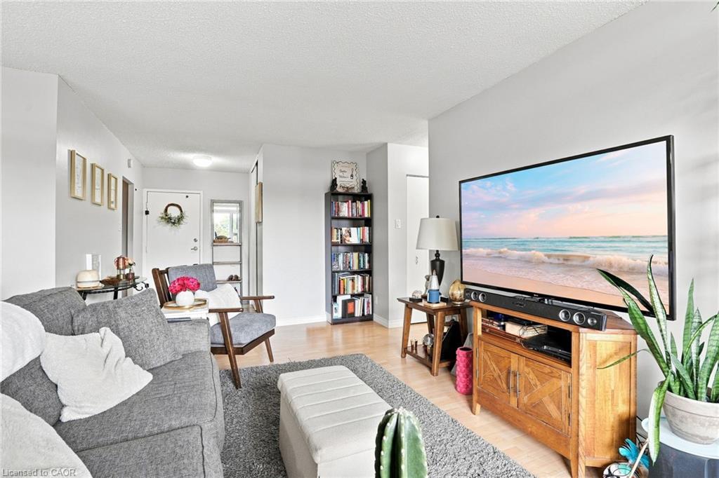 506-640 West Street Property Photo 11