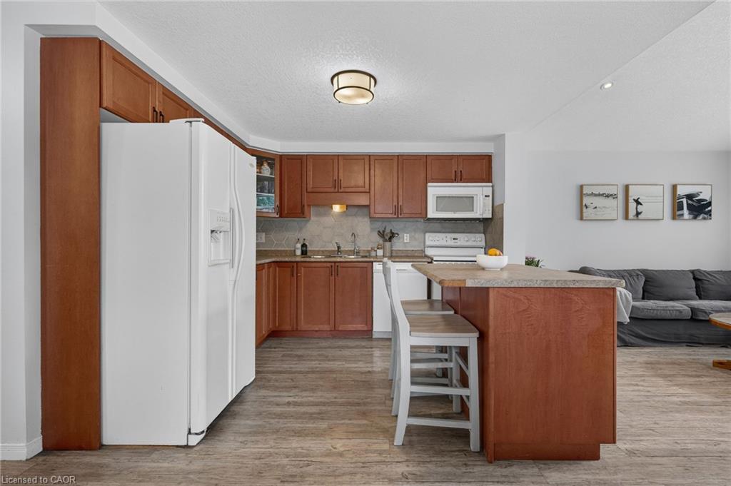 600 White Cedar Avenue Property Photo 8