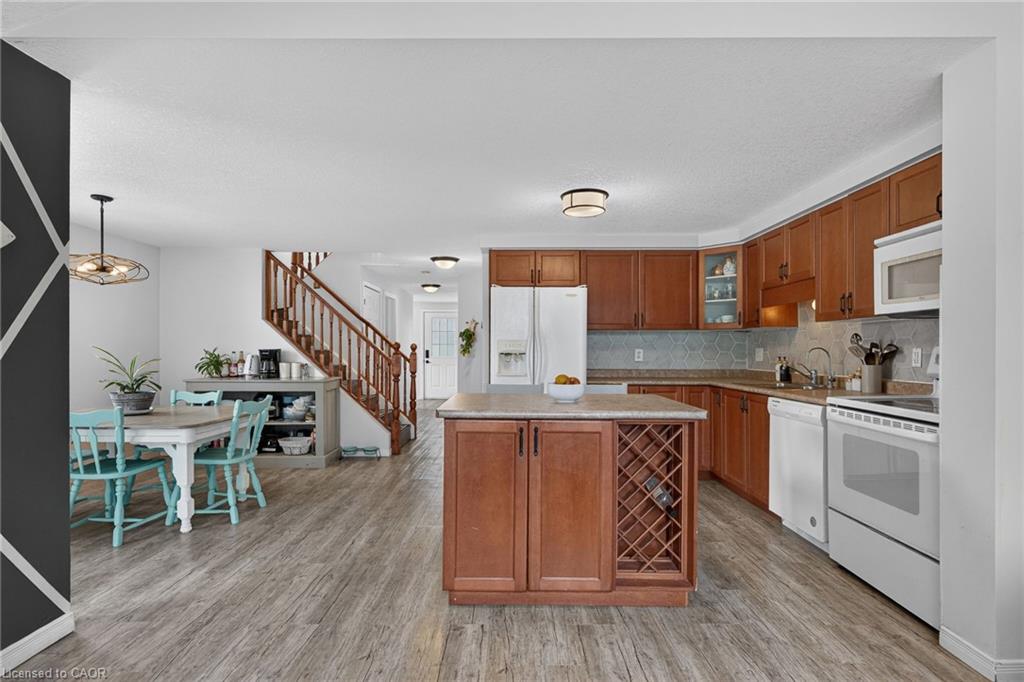 600 White Cedar Avenue Property Photo 9