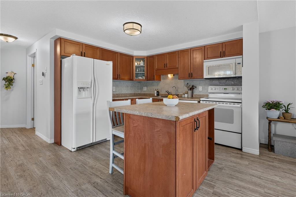 600 White Cedar Avenue Property Photo 10