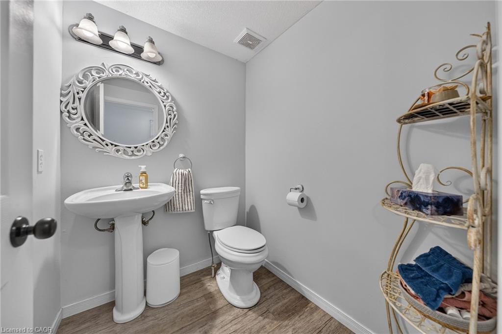 600 White Cedar Avenue Property Photo 16