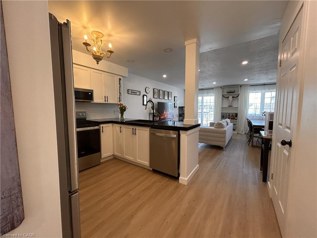72-2737 King Street E Property Photo 15