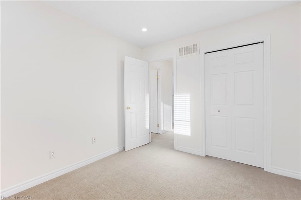 35 Thames Way Property Photo 16