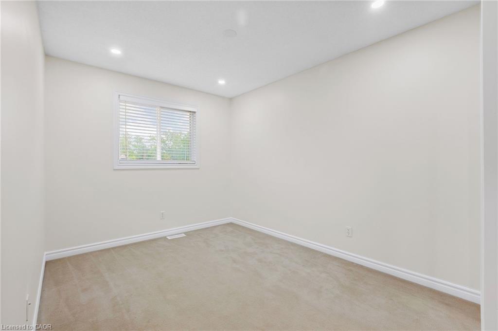 35 Thames Way Property Photo 18