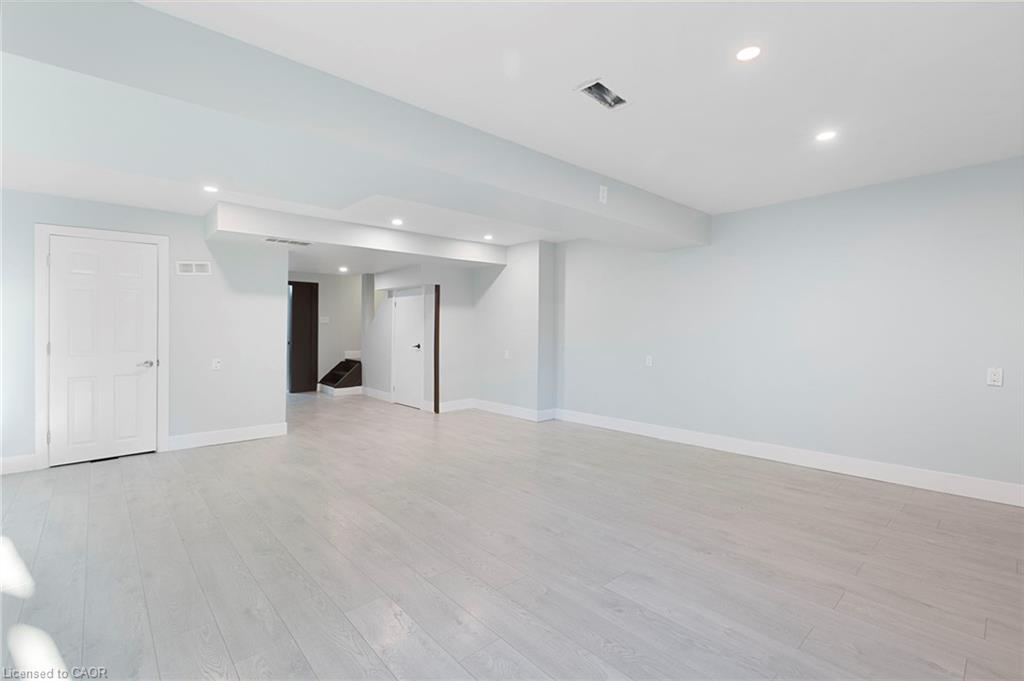 35 Thames Way Property Photo 33