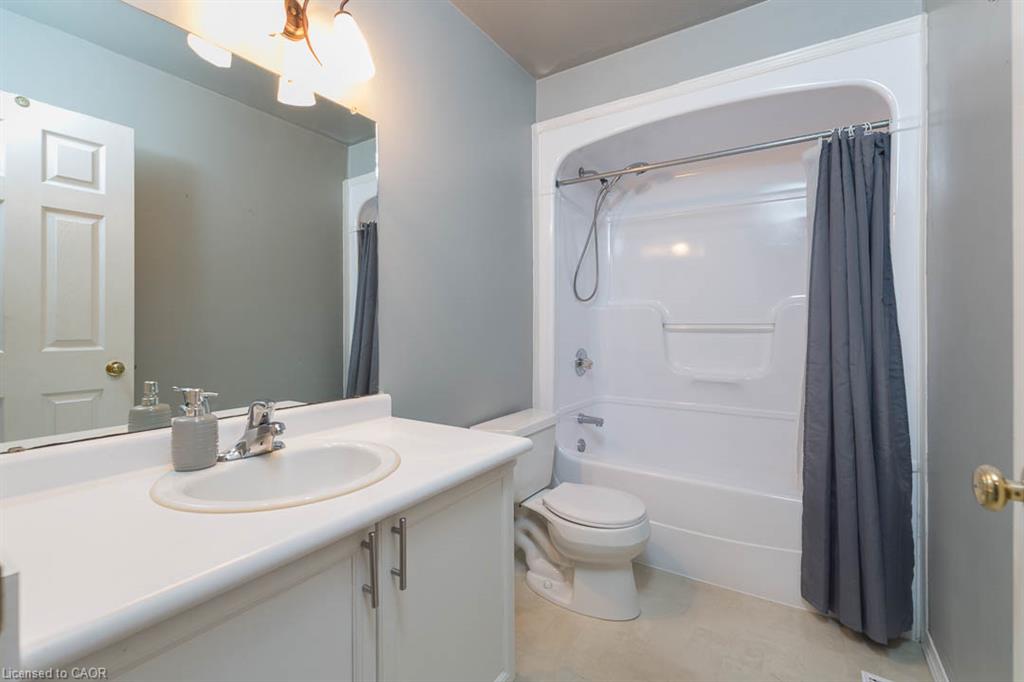 4345 Beverley Crescent Property Photo 8