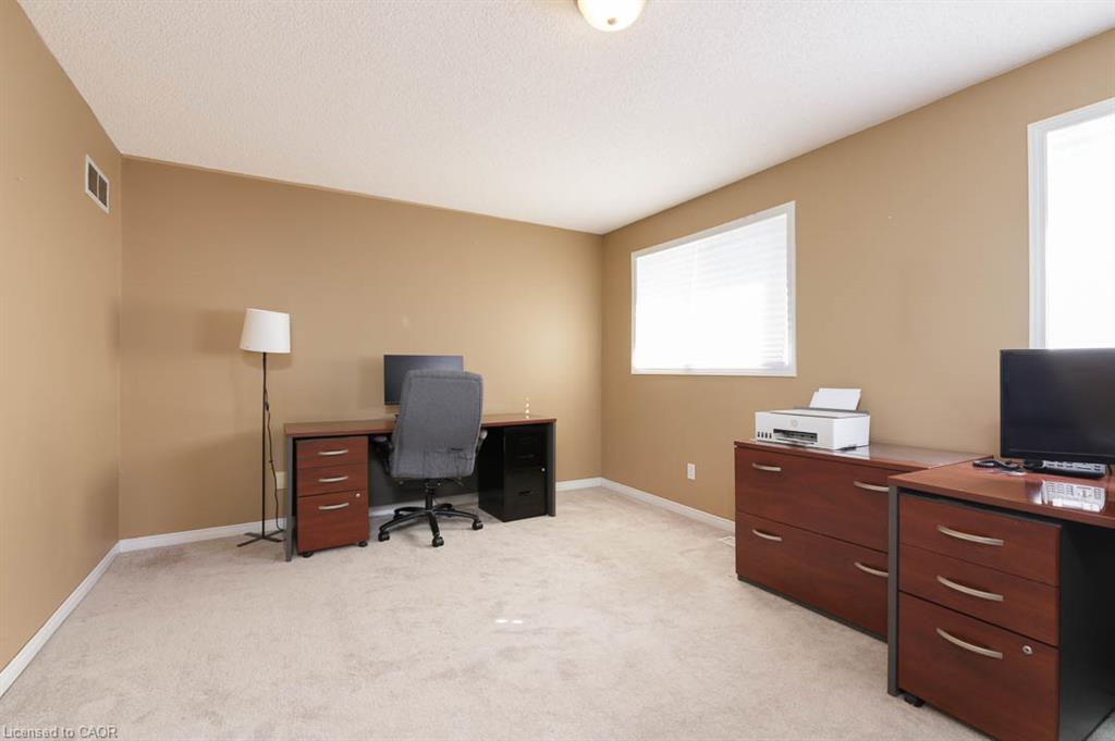 4345 Beverley Crescent Property Photo 9