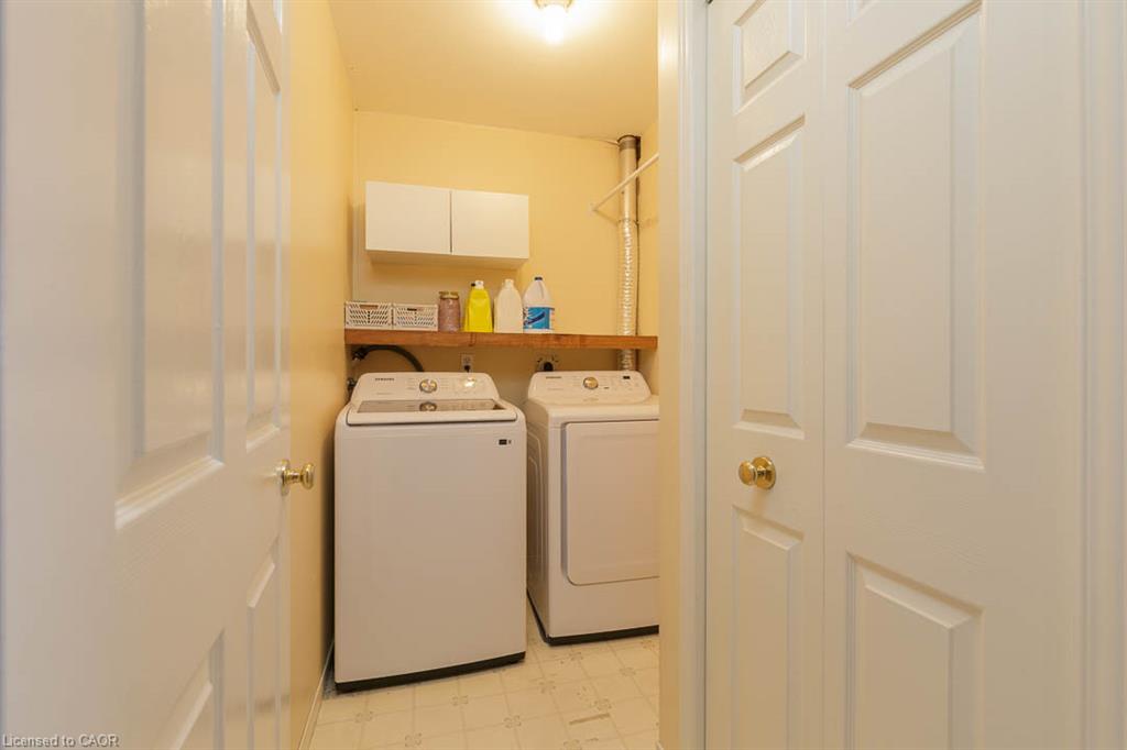 4345 Beverley Crescent Property Photo 18
