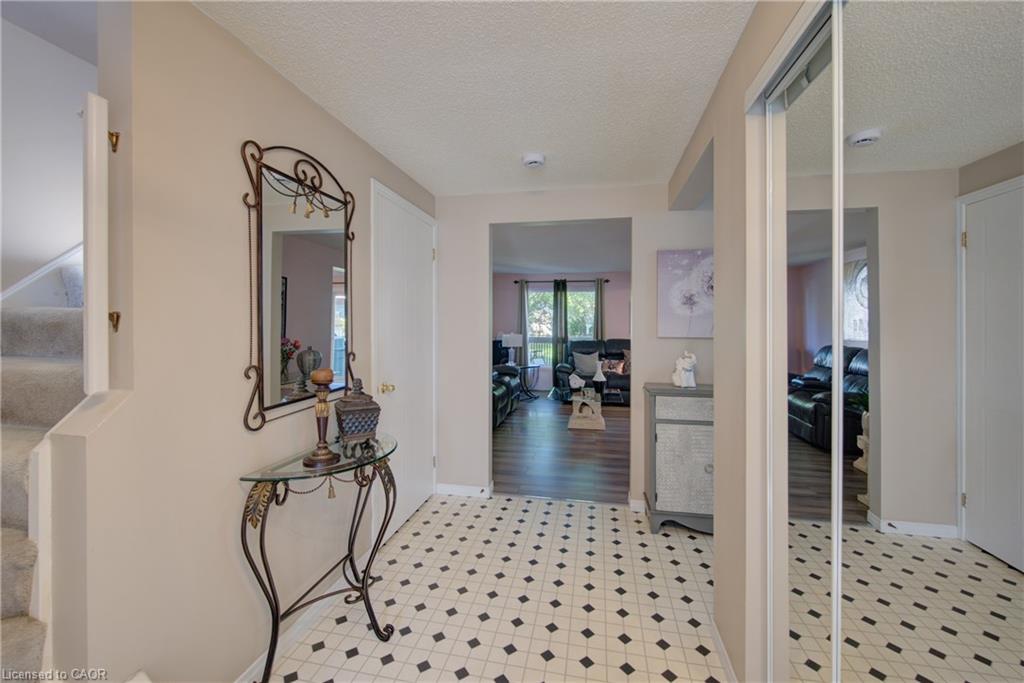 351 Northview Heights Place Property Photo 9