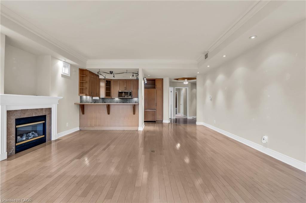 307-10 Bay Street E Property Photo 20