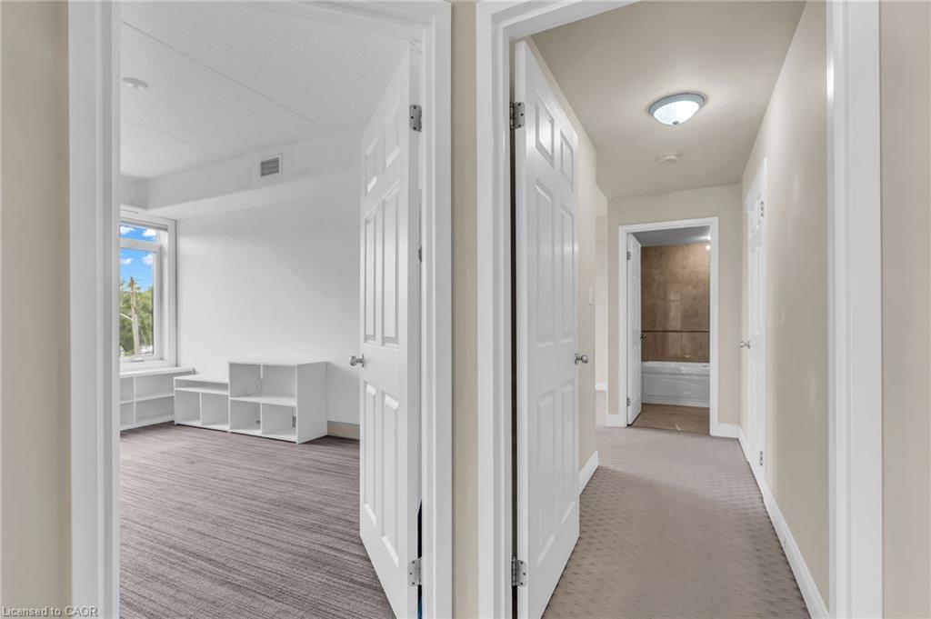 307-10 Bay Street E Property Photo 21