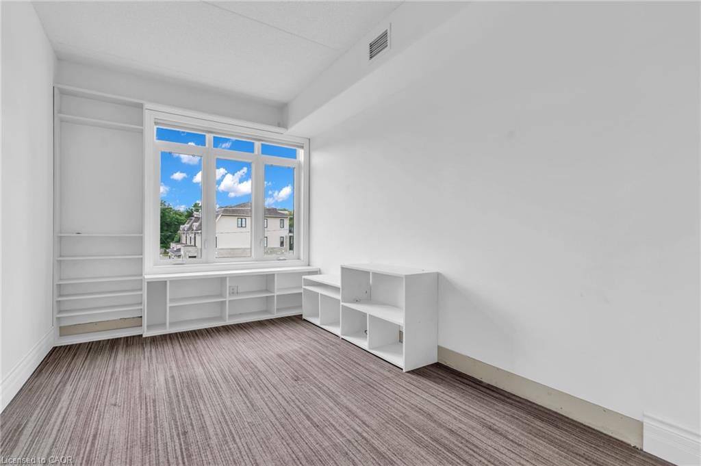 307-10 Bay Street E Property Photo 23