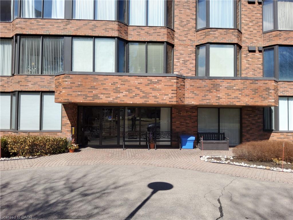 401-180 Limeridge Road W Property Photo 2