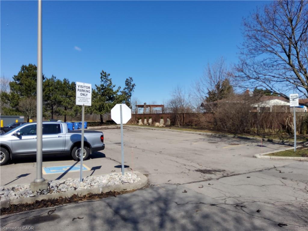 401-180 Limeridge Road W Property Photo 4