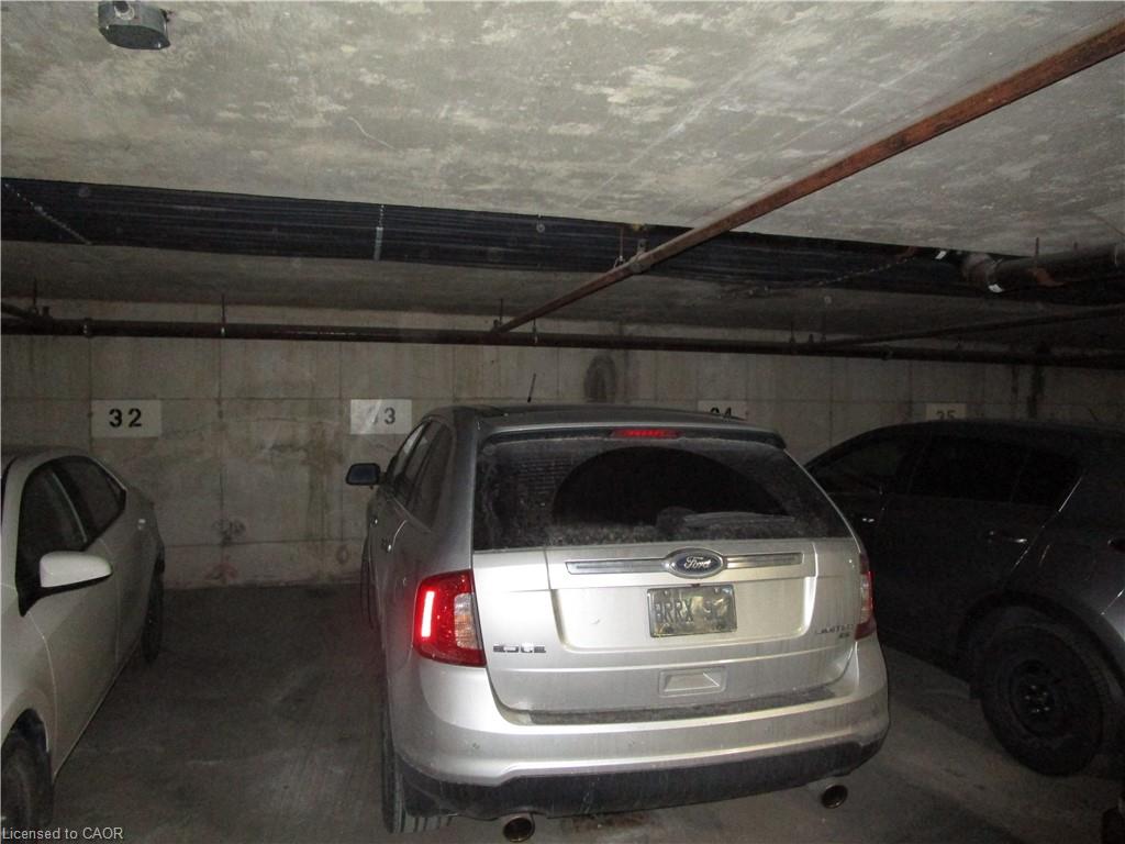 401-180 Limeridge Road W Property Photo 22