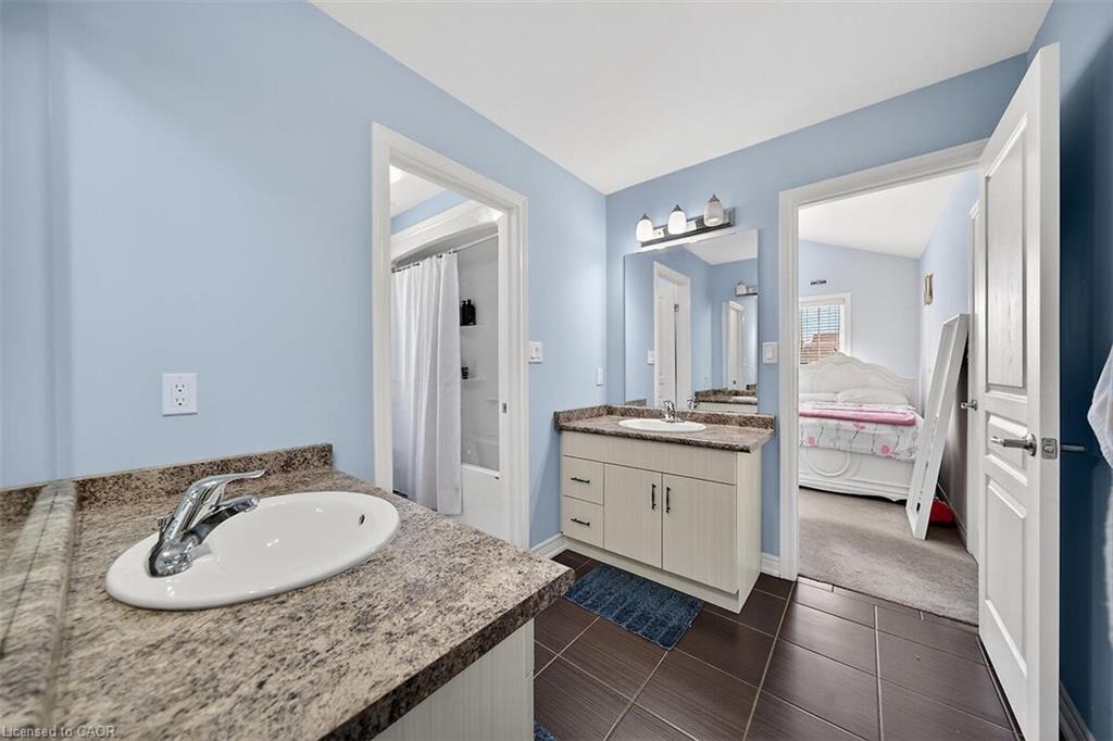 7773 Clendenning Street Property Photo 19