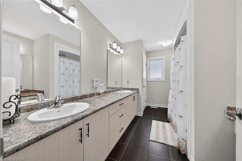 7773 Clendenning Street Property Photo 23