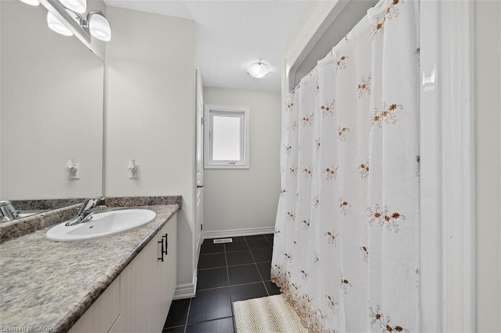 7773 Clendenning Street Property Photo 24
