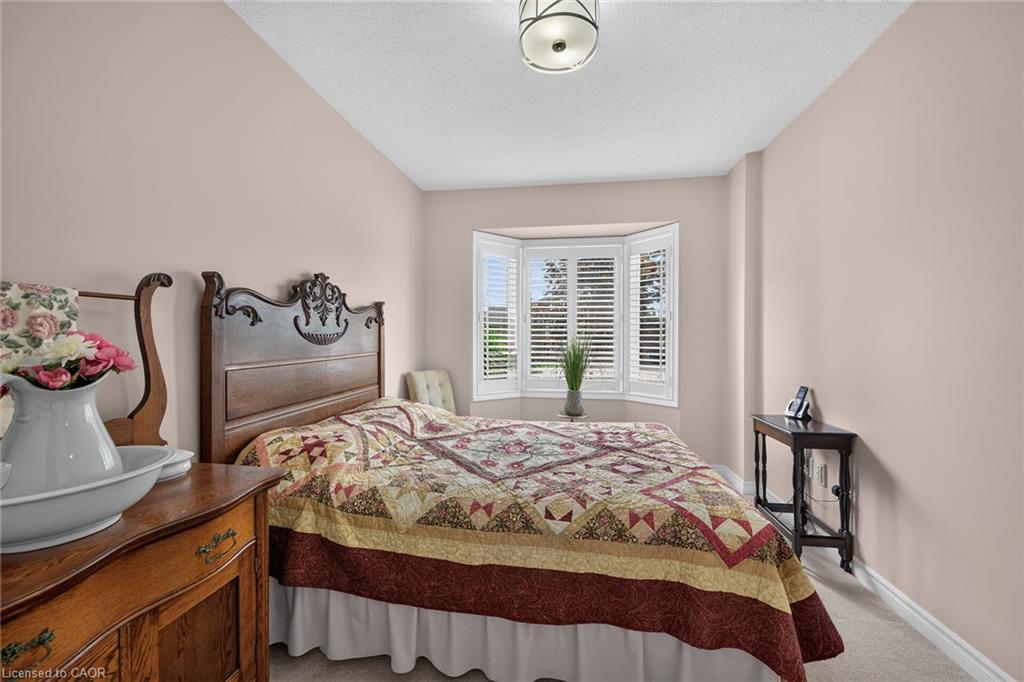 22-30 Braemar Avenue Property Photo 6